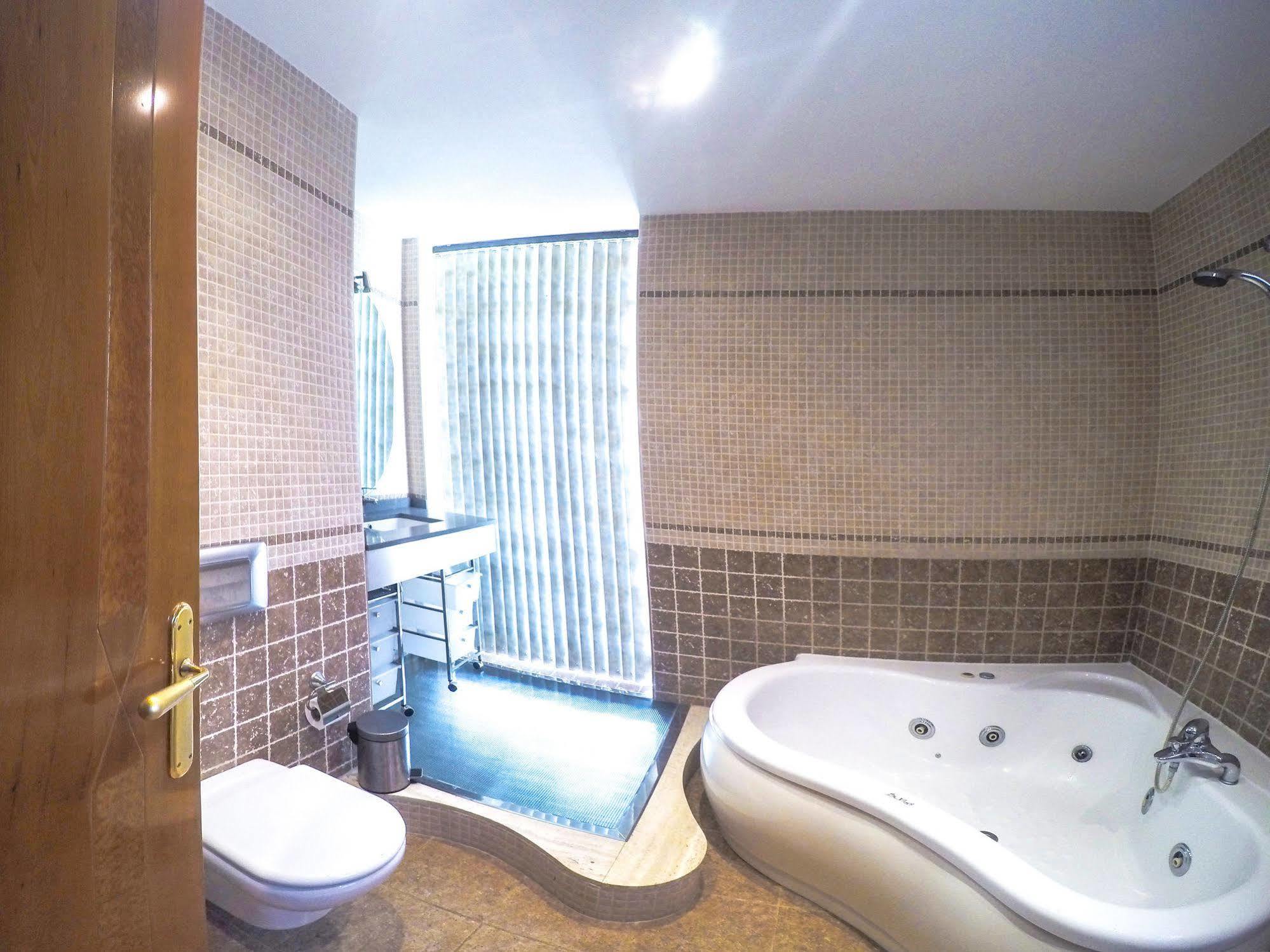 Alojamiento Villa Moles Salou Bagian luar foto