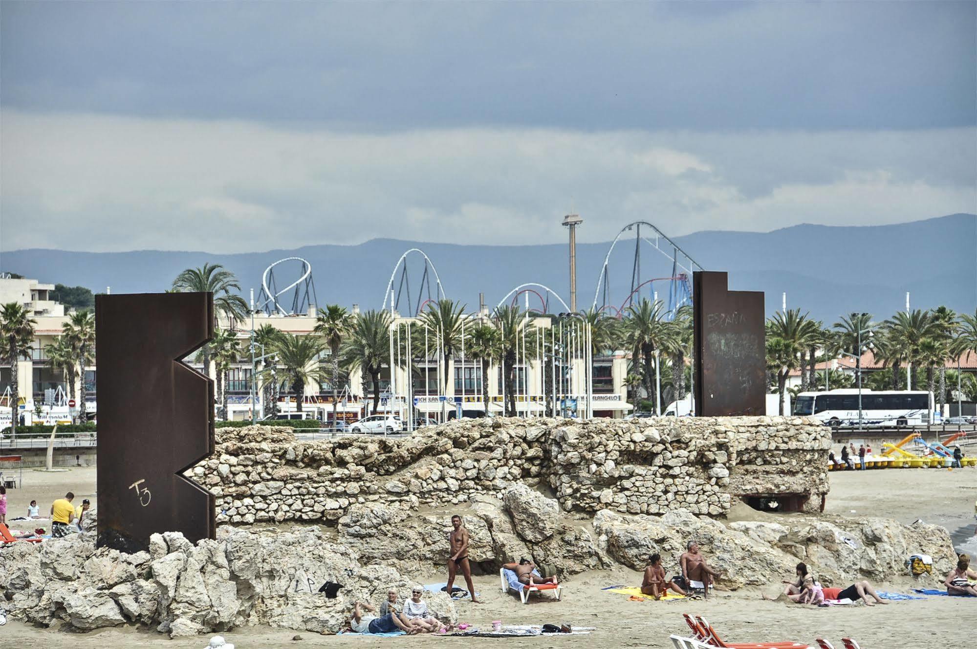 Alojamiento Villa Moles Salou Bagian luar foto