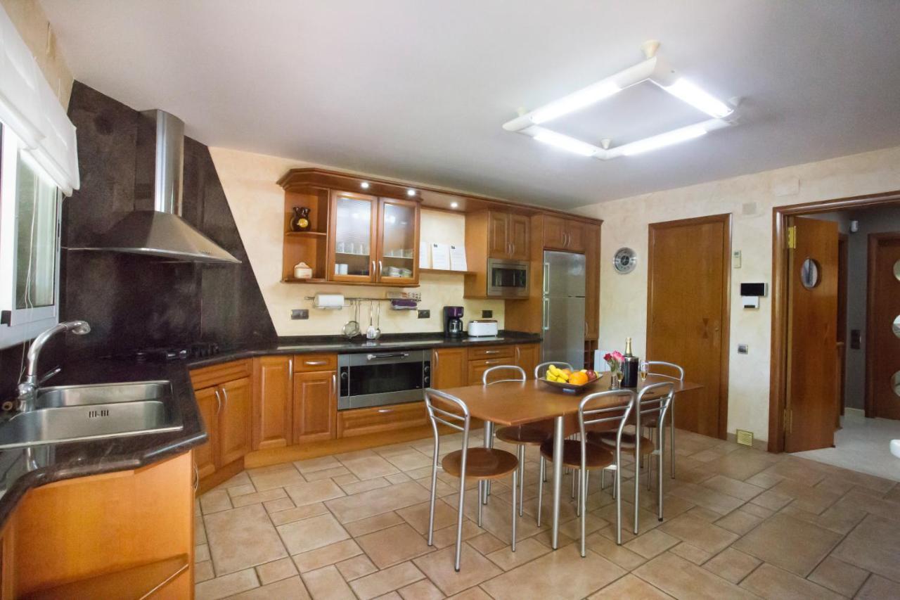 Alojamiento Villa Moles Salou Bagian luar foto